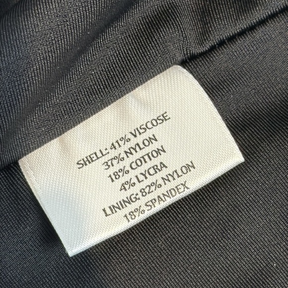 Eileen Fisher Classic Black Blazer Size Medium - Picture 9 of 9